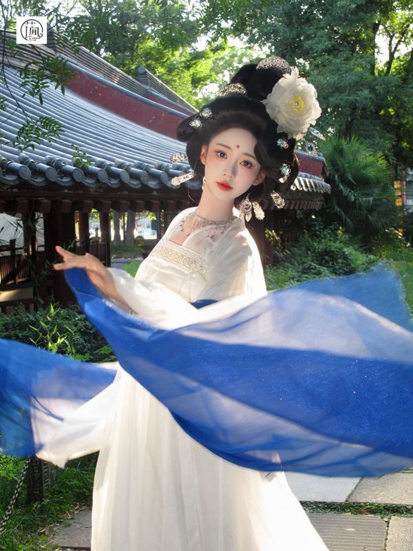 花间月 · CCD