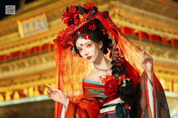 花间月 · 钟楼