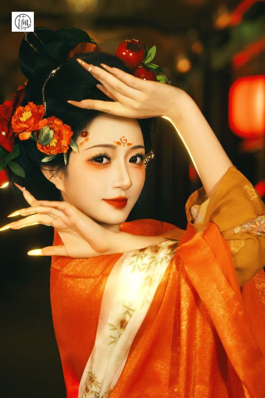 花间月 · 芙蓉园