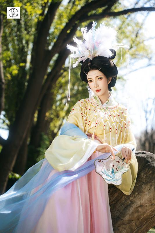 花间月 · 复原