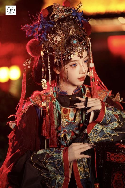 花间月 · 大祭司