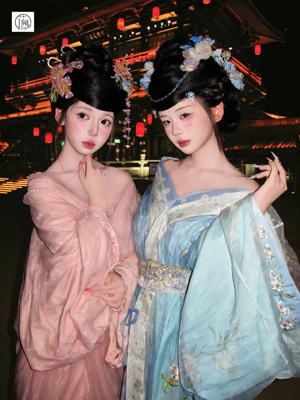 花间月 · 闺蜜照