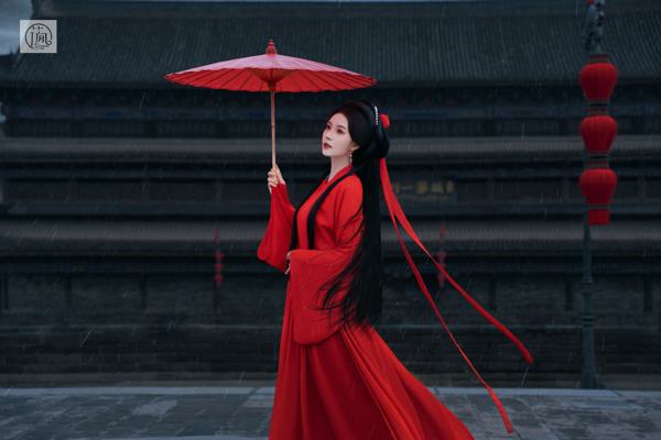 花间月 · 周生如故