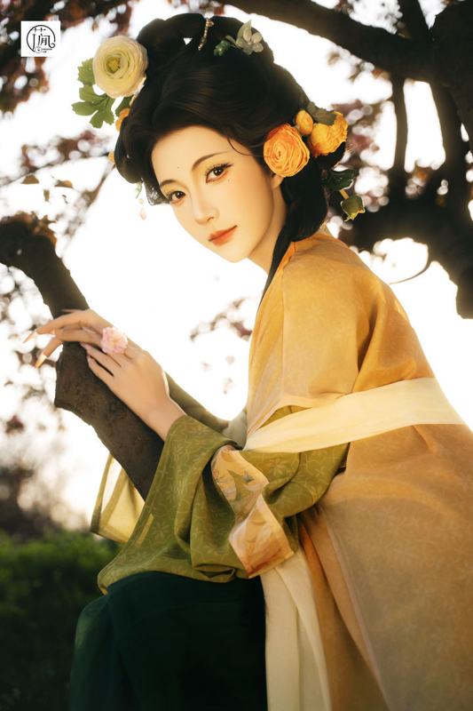 花间月 · 复原